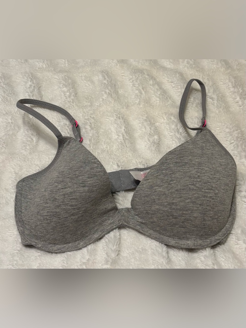 Xhilaration Gray T-Shirt Bra with Pink Accents